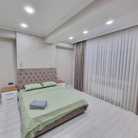 Grand Excelent New Ultra Central Apartments Chisináu Exterior foto