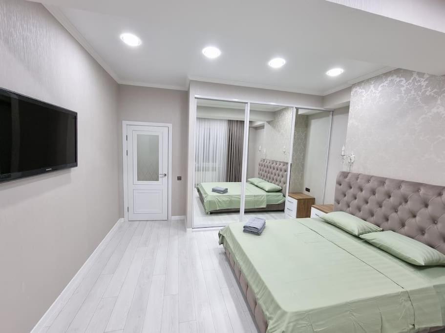 Grand Excelent New Ultra Central Apartments Chisináu Exterior foto