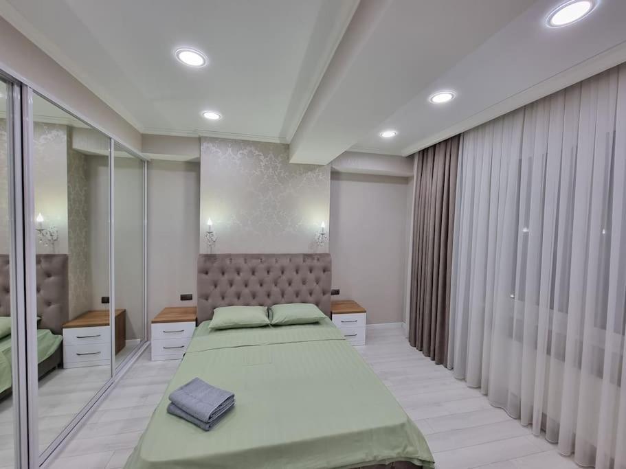 Grand Excelent New Ultra Central Apartments Chisináu Exterior foto