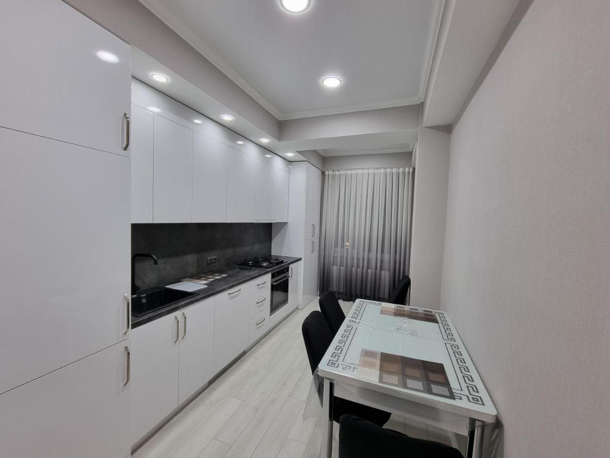 Grand Excelent New Ultra Central Apartments Chisináu Exterior foto