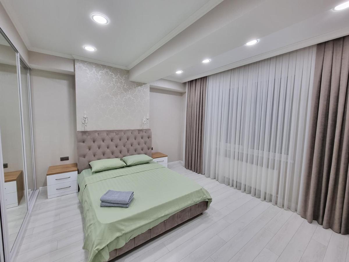 Grand Excelent New Ultra Central Apartments Chisináu Exterior foto